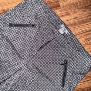 Women’s  black & Gray Patterned pants